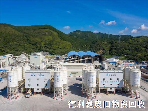 張家口回收攪拌站，專業(yè)攪拌站設(shè)備回收